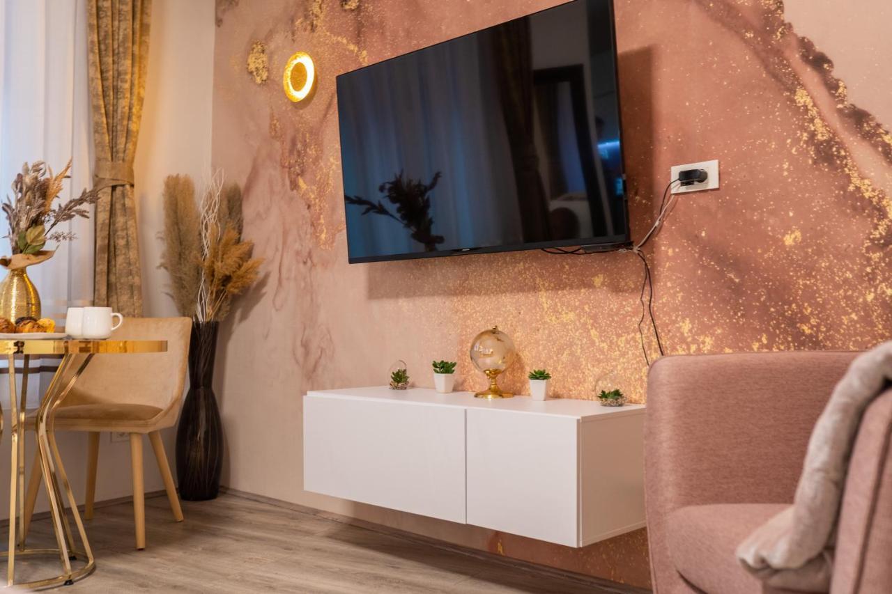 Appartamento Cosy&Private,30Sec Walk To Mainsquare, Heart Of Zagabria Esterno foto
