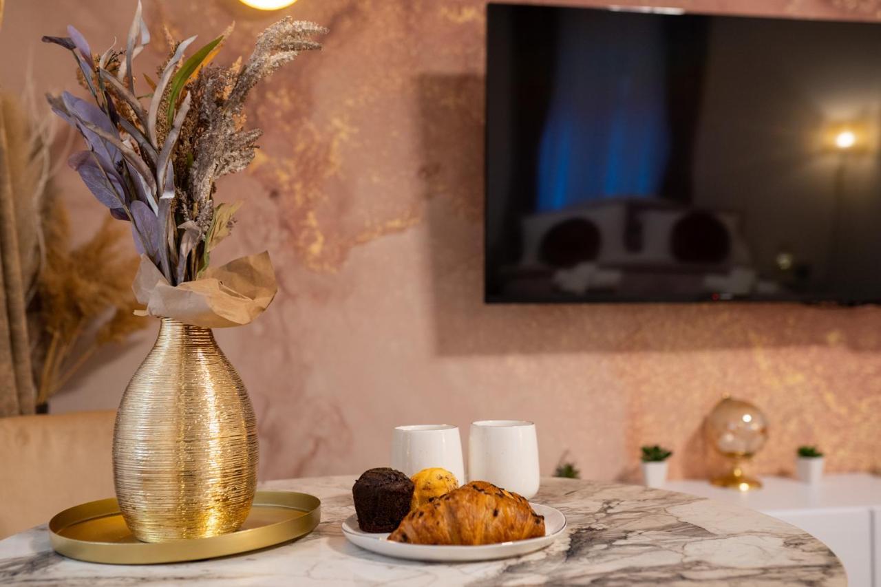 Appartamento Cosy&Private,30Sec Walk To Mainsquare, Heart Of Zagabria Esterno foto